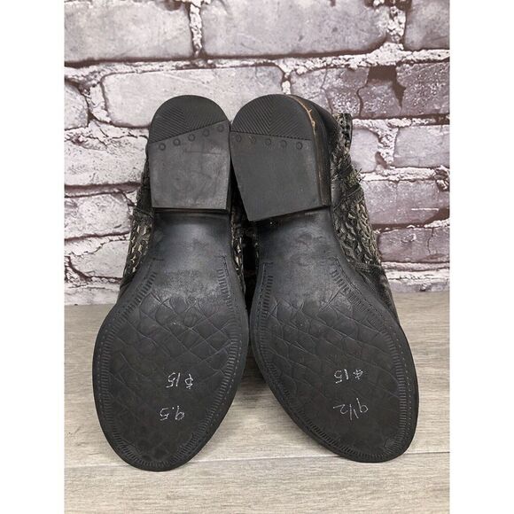 Circle G by Corral Black Leather Cut Out Distressed Heel Ankle Boots Women 9.5M - Picture 13 of 16